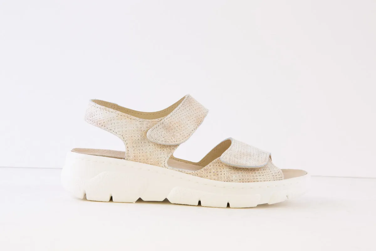 BELVIDA - 81.008 VELCRO STRAP COMFORT SANDAL - BEIGE
