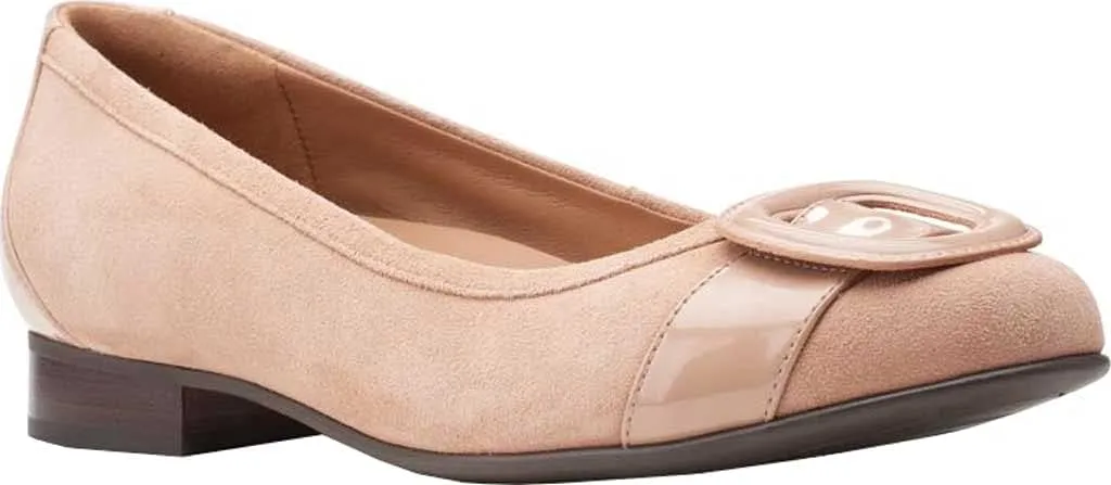Clarks Women's Un Blush Cove Ballet Flat Beige Combi Suede 8.5 M