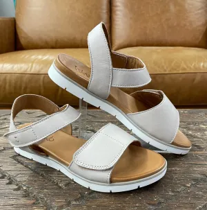 Hinako Arakoon Taupe Sandal
