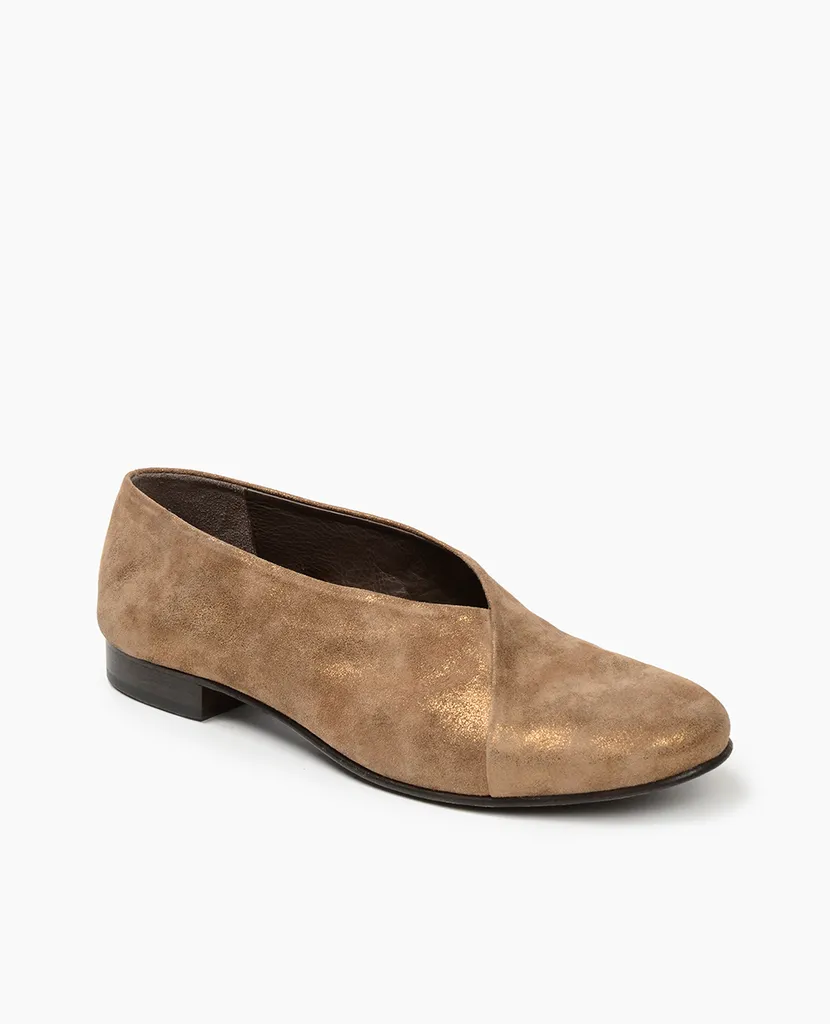 Iris Flat