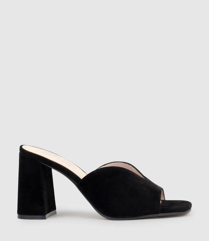 KATHY85 V Throat Slide in Black Suede