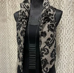 Ladder Necklace - Black rubber