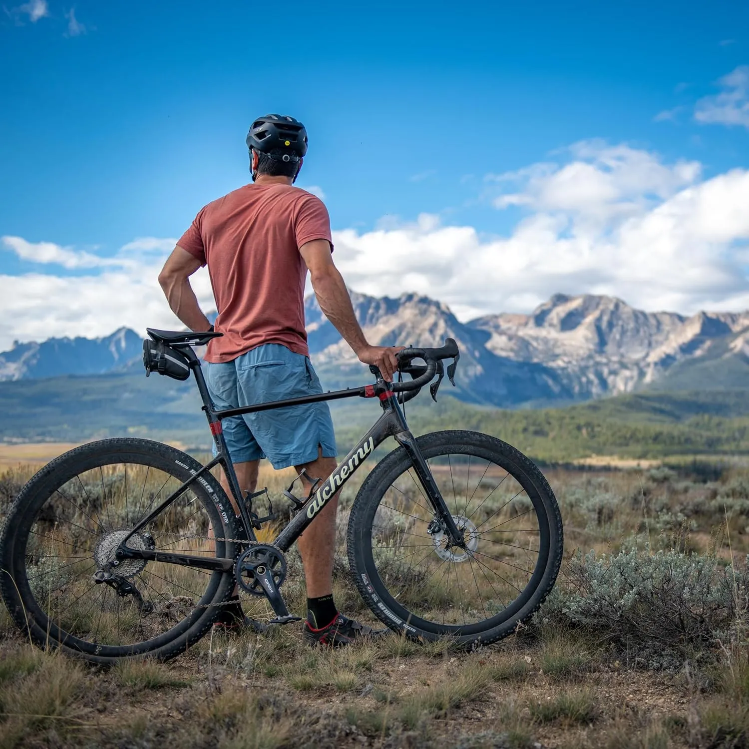 Maxxis Rambler - Dual Compound - 700, 650 - EXO, SilkShield - Tubeless | Do-it-All Gravel Tire