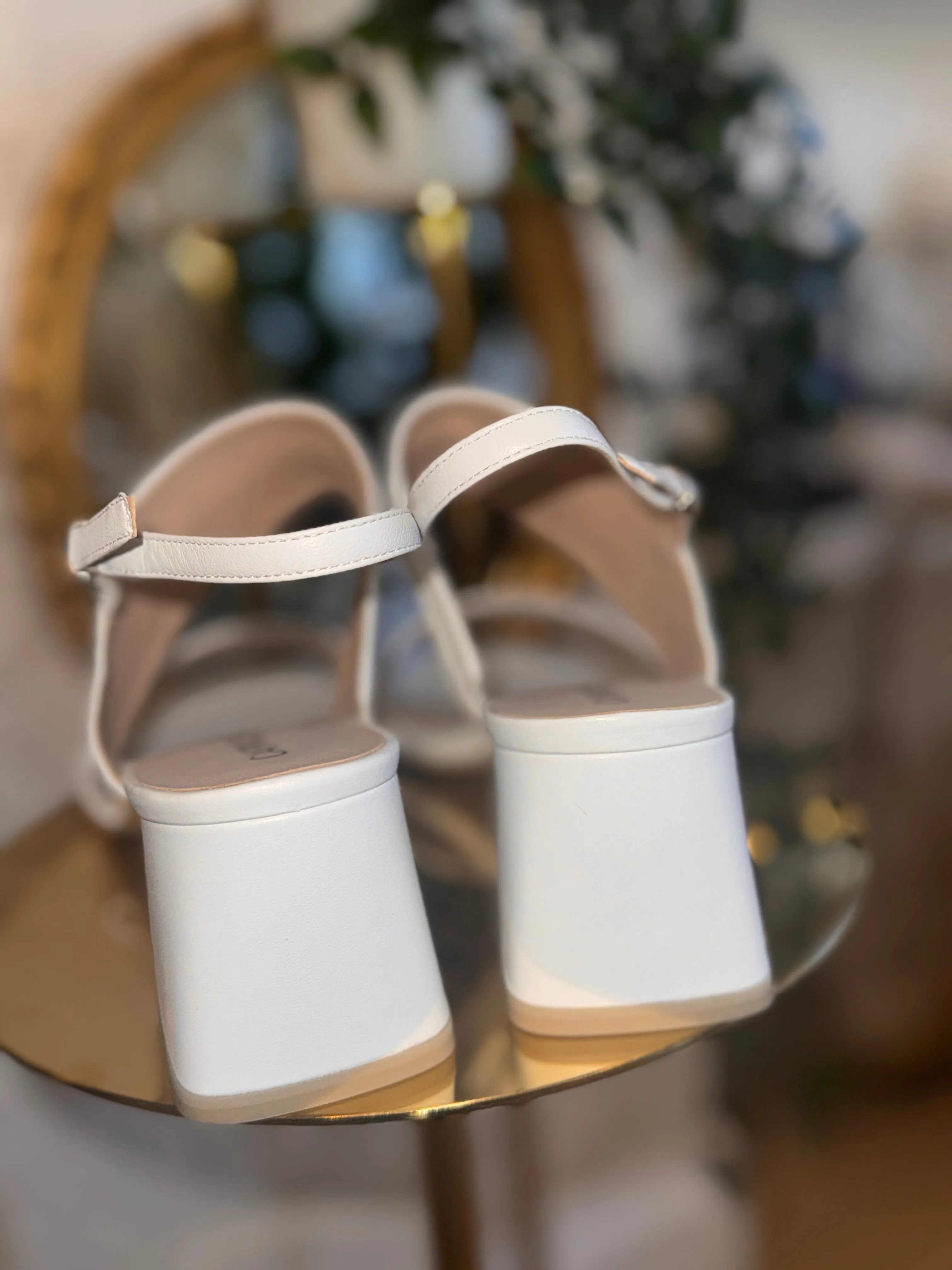 Monroe sandal