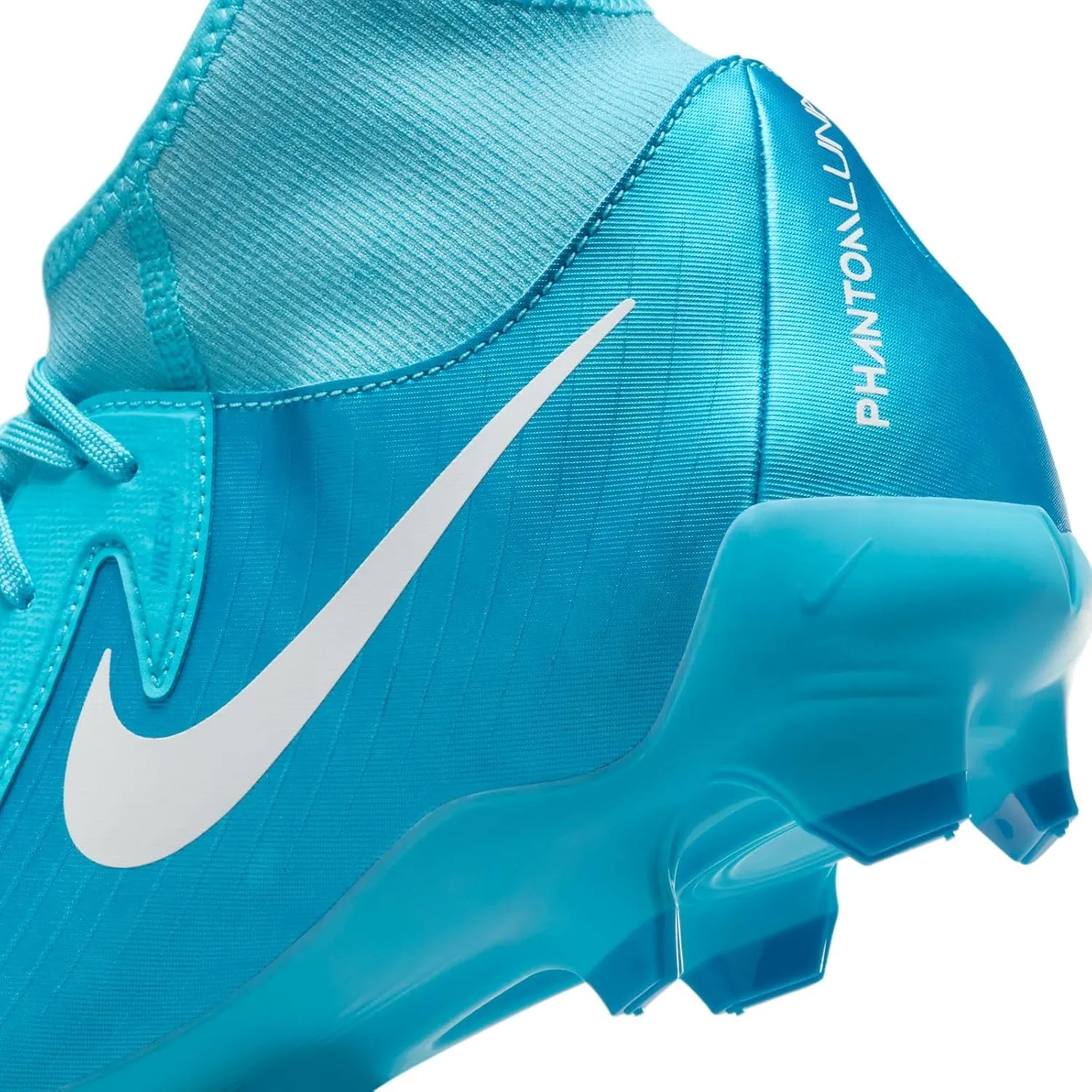 Nike Men's Phantom Luna Ii Academy Fg/Mg Sneaker