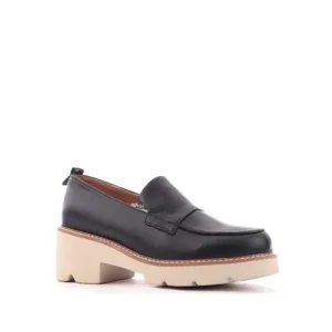 One Trick Pony Newness Black Leather Womens Loafer