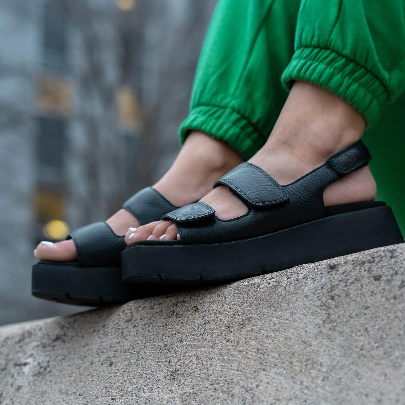 OTBT Women's ASSIMILATE Platform Sandal