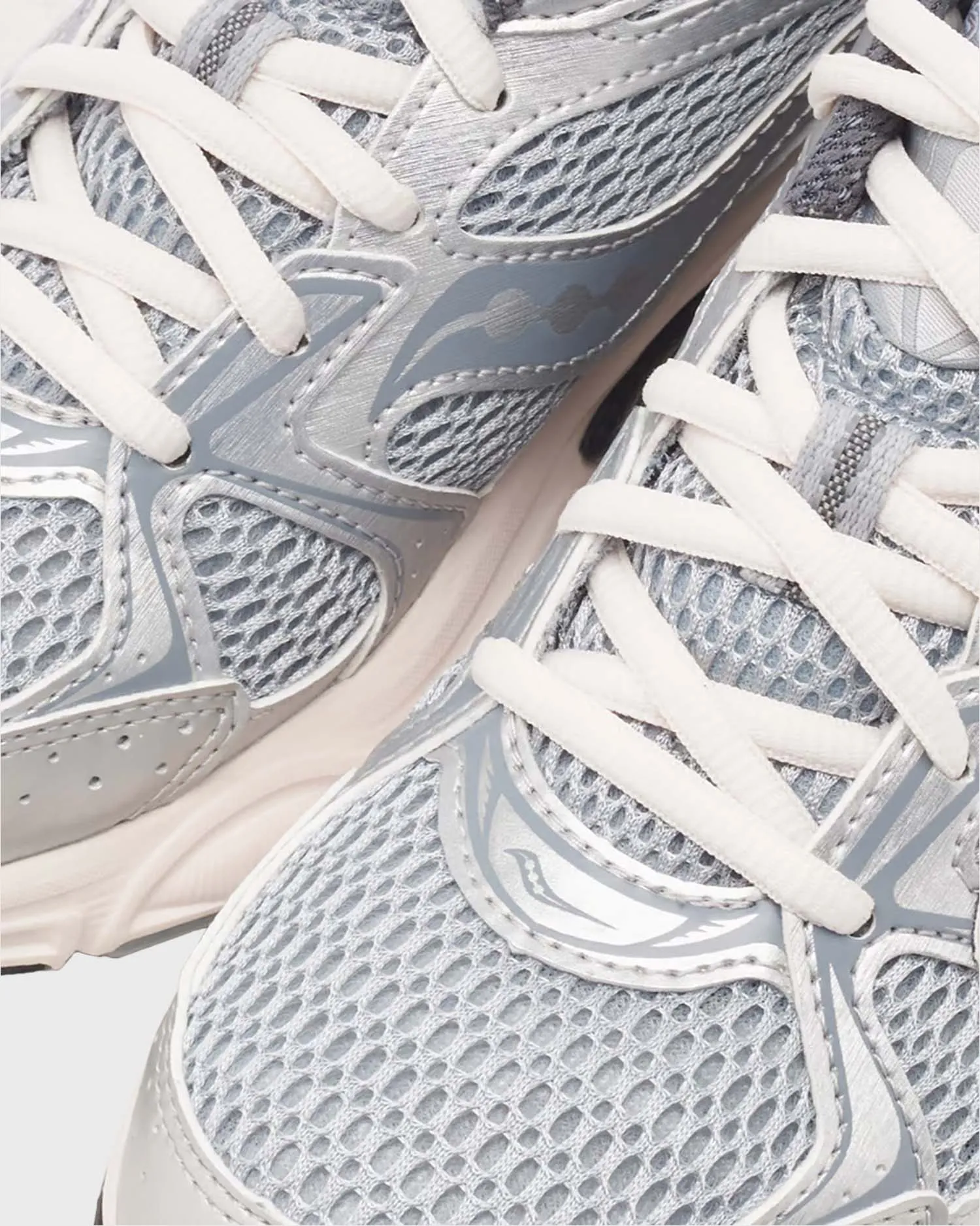 Saucony Ride Millennium Sneaker Zilver