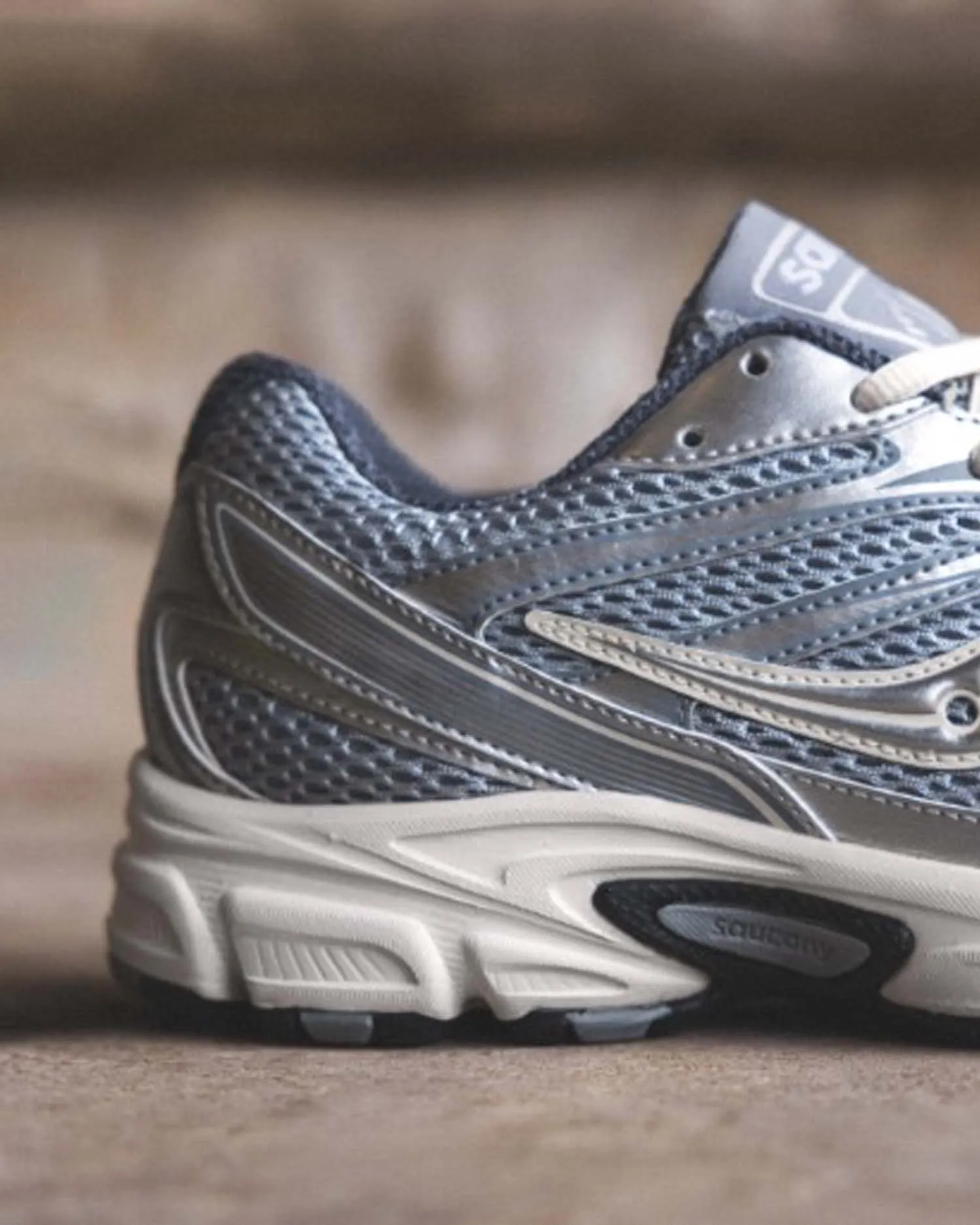 Saucony Ride Millennium Sneaker Zilver