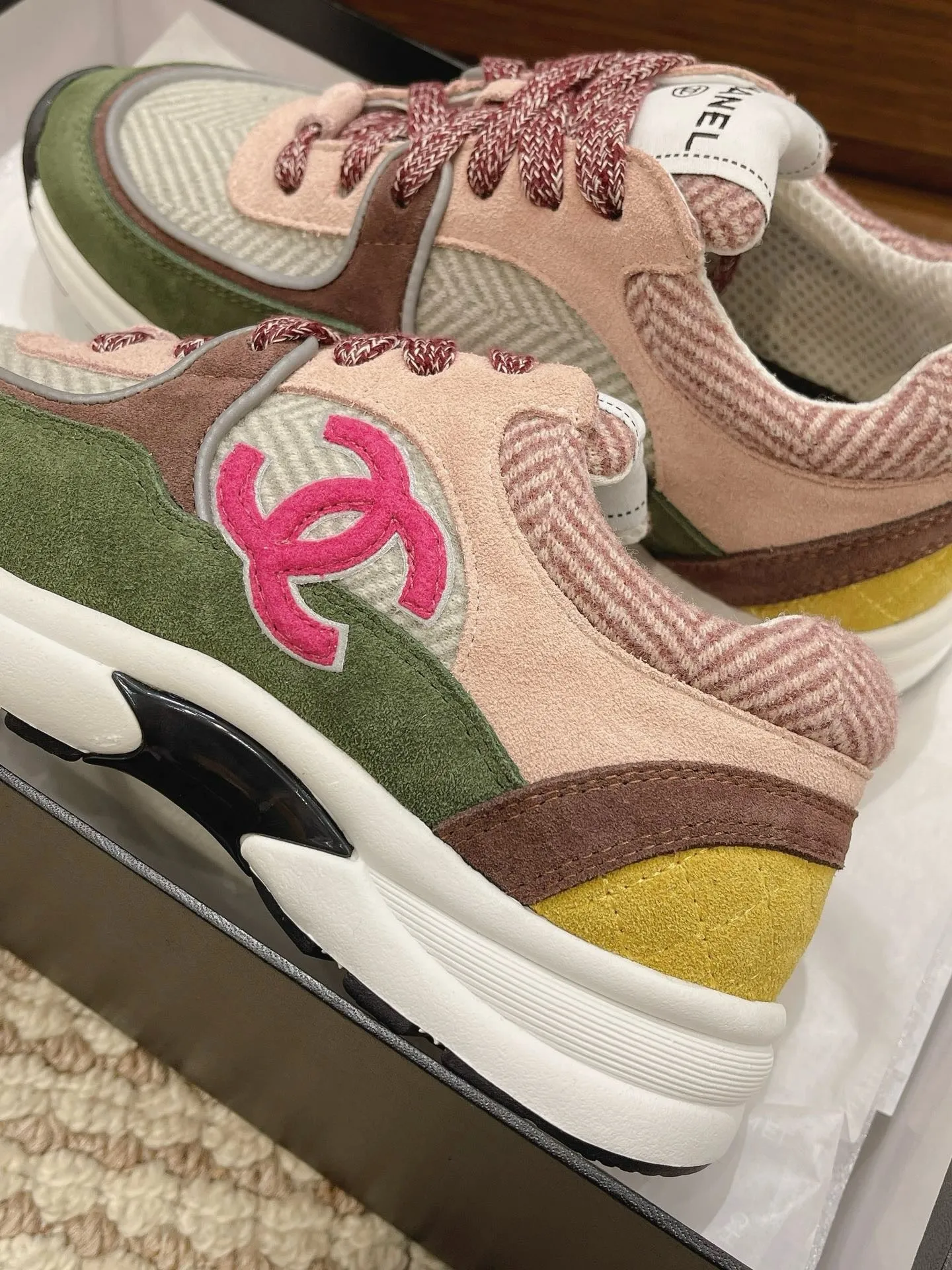 SE1280 CC Sneakers / Size5-9
