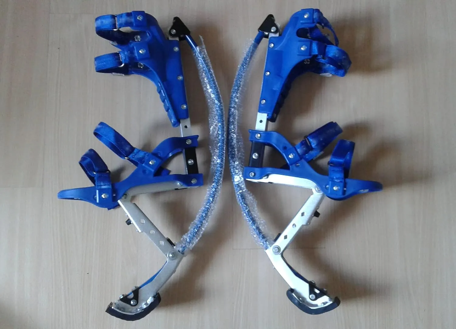 Skyrunner Kids/Child Youth Kangaroo Shoes Jumping Stilts Fitness Exercise (88-132lbs/40-60kg)