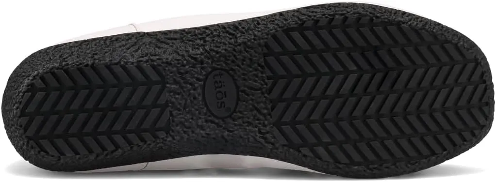 Taos Footwear Women's Chit Chat Flat