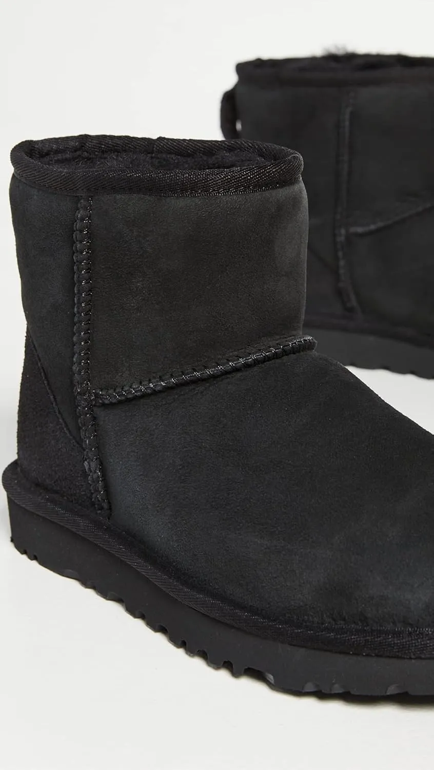 UGG Women's Classic Mini li Boot