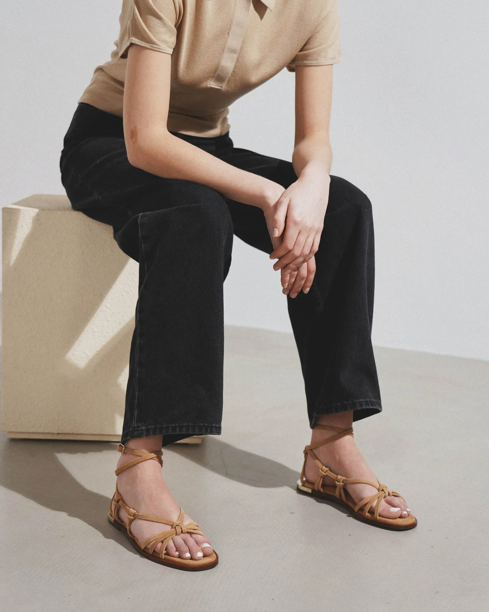 Uma beige suede flat sandals