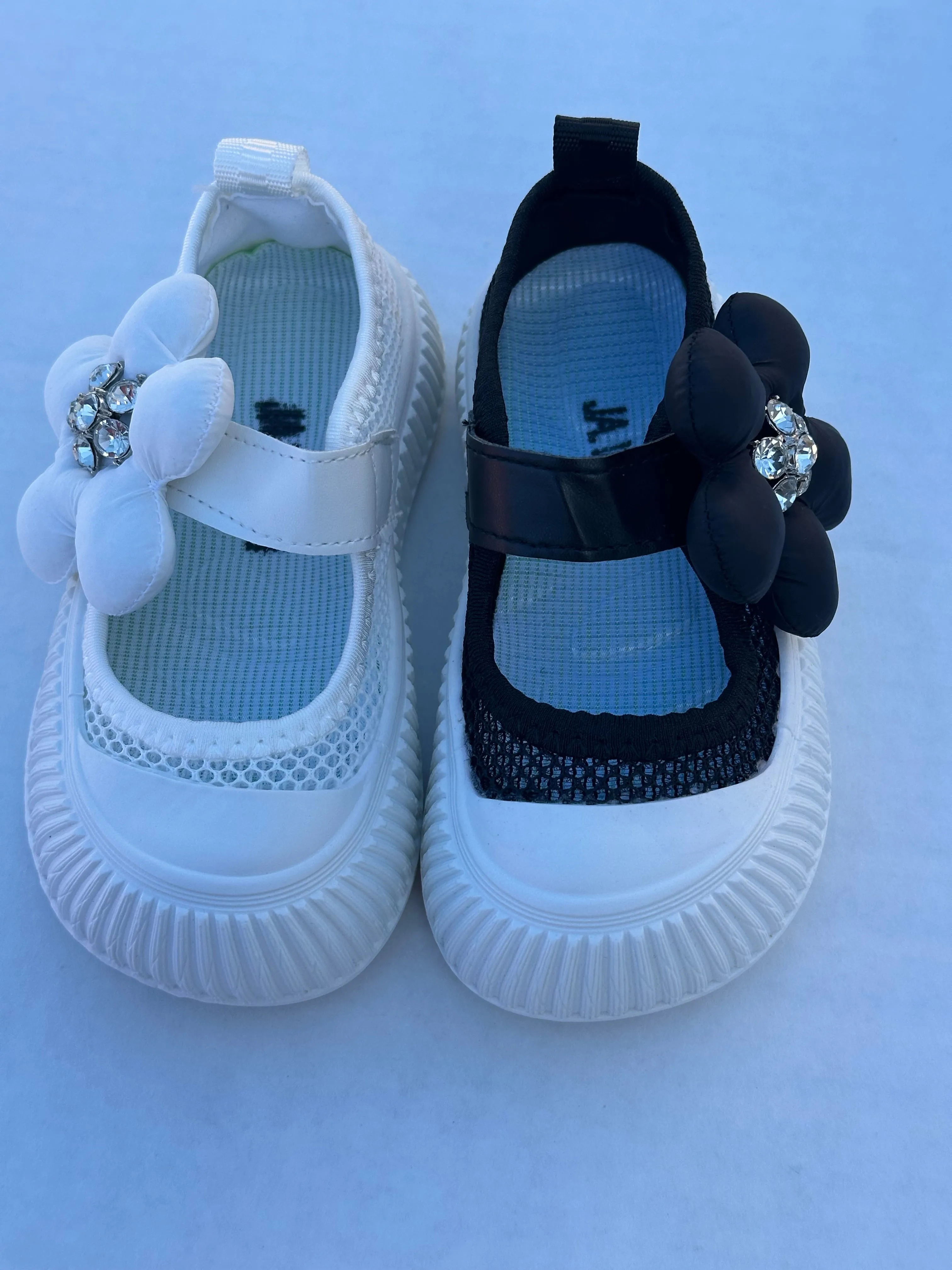 ÅVA Mesh Sneaker