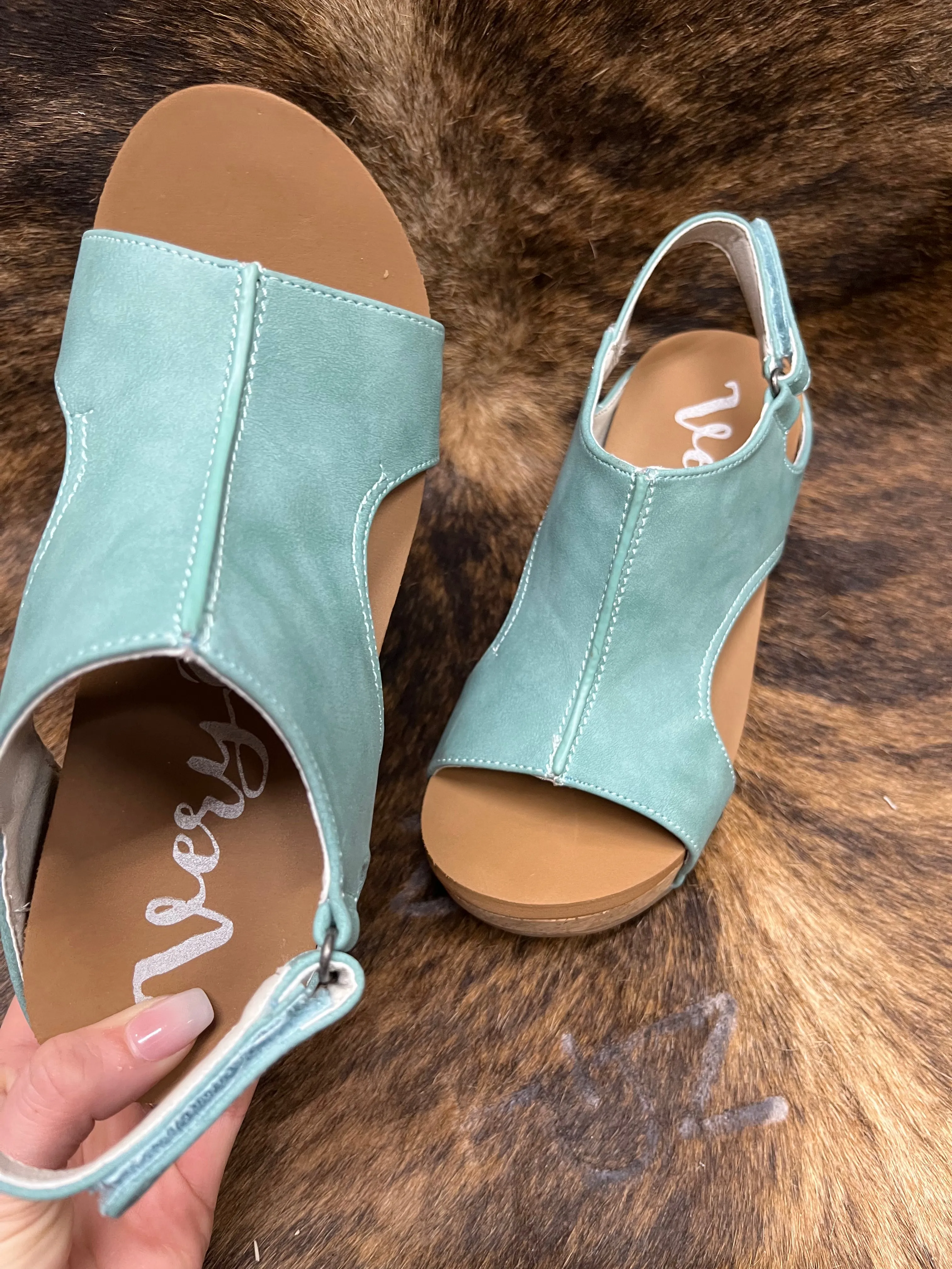 Very G Liberty Turquoise Wedge