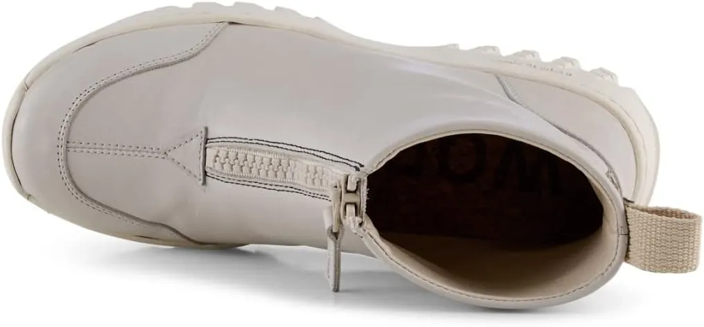 Women's Closed Fashion Boot