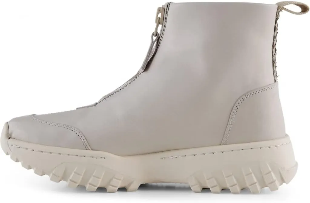 Women's Closed Fashion Boot